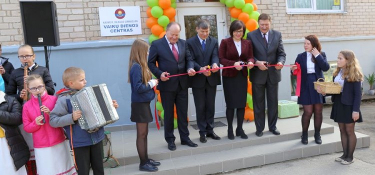 2016-04-08. Saulėtekių kaime įkurtas vaikų dienos centras 2016-04-08. Saulėtekių kaime įkurtas vaikų dienos centras